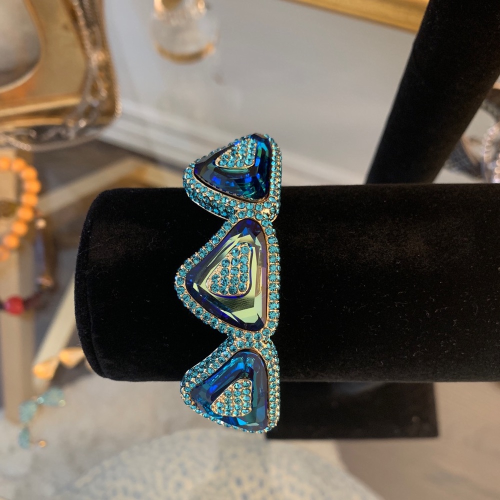 Akkad Swarovski bracelet